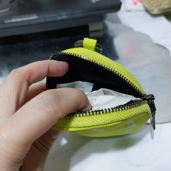 Steve Madden Handbag Keychain Mini Clip On Round Mini Bag Accessory Bright Green - Picture 3 of 5